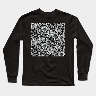 Black and White Passion Fruit Flowers Long Sleeve T-Shirt